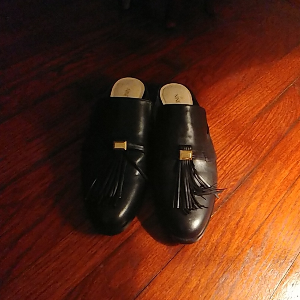Shoe